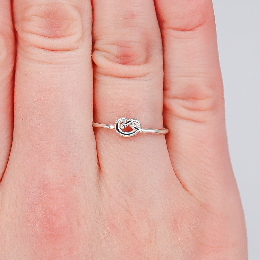 Knot Ring